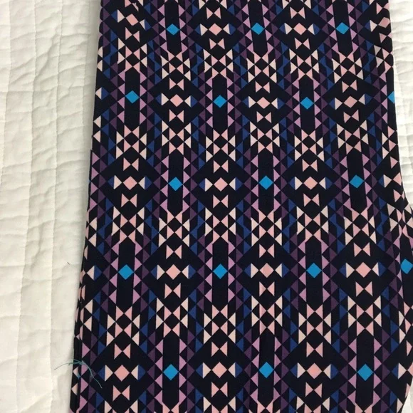 LuLaRoe TC Leggings - Picture 3 of 4